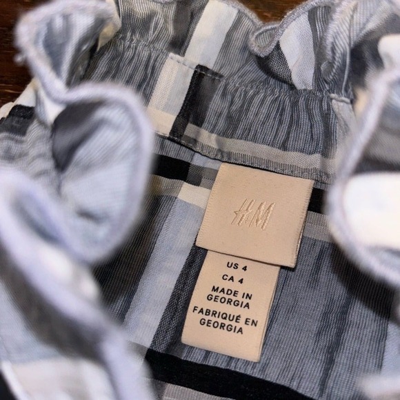 H&M Women's Blue‎ White 
Checkered Plaid Crinkle
Frill Blouse Size 4 NWOT - Picture 4 of 12